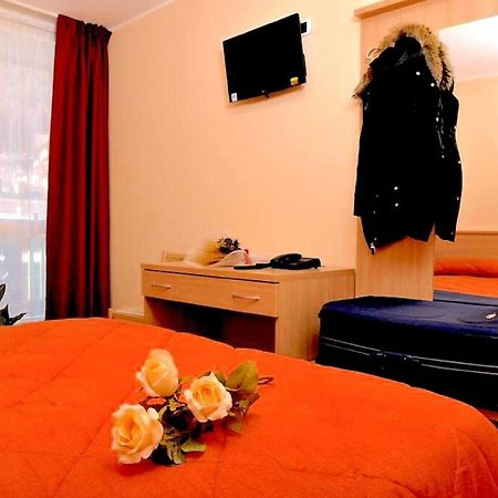 Hotel Maria Monclassico Buitenkant foto